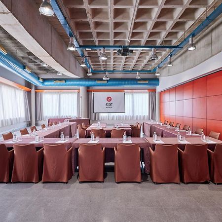 Hotel Exe Campus Cerdanyola del Valles Zewnętrze zdjęcie