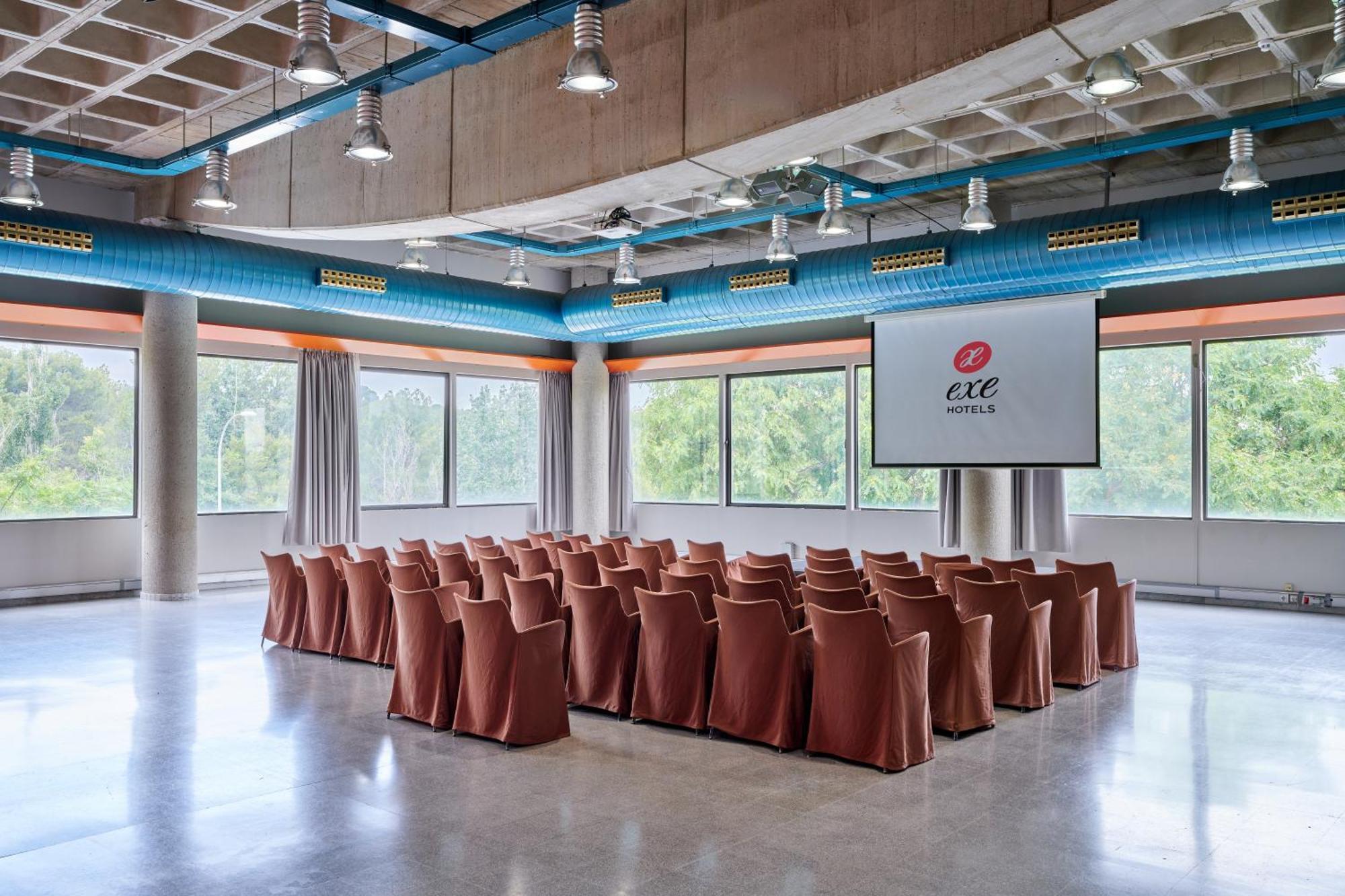 Hotel Exe Campus Cerdanyola del Valles Zewnętrze zdjęcie