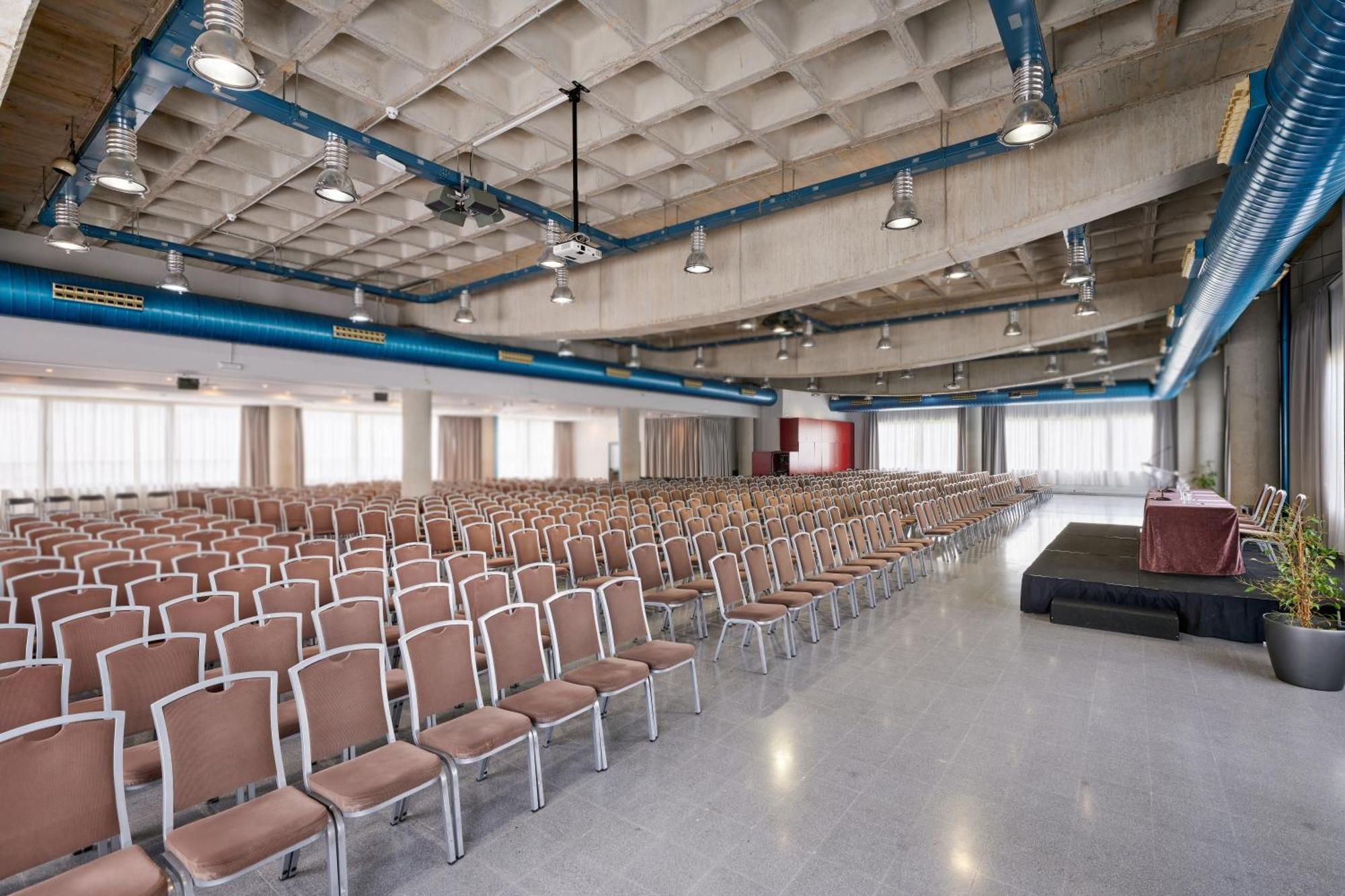 Hotel Exe Campus Cerdanyola del Valles Zewnętrze zdjęcie